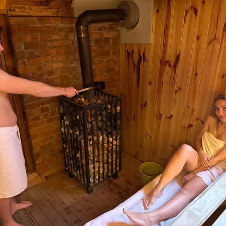 Sauna Jacuzzi Timebasishotel *